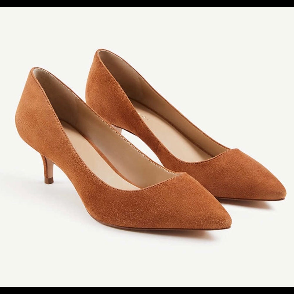 SOLD! Ann Taylor REESE SUEDE PUMPS